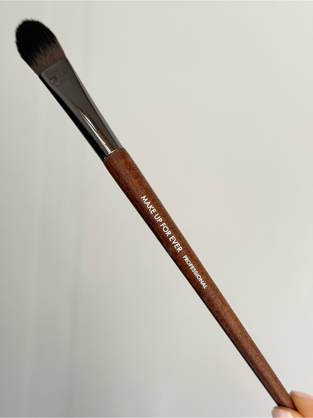 Make Up For Ever 144 Precision Highlighter Brush